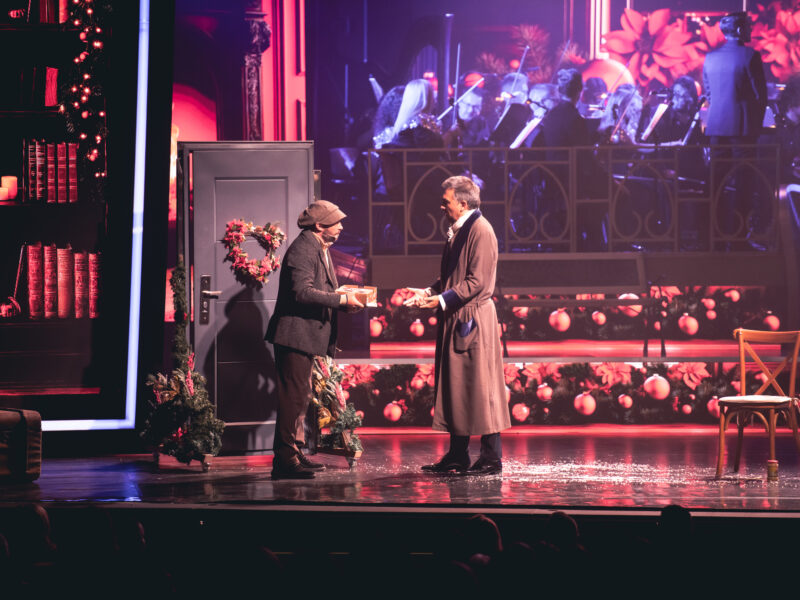 Broadway Christmas Show